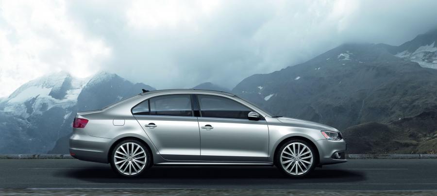  Volkswagen Jetta 2011 года  (фото 17 из 139)